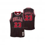 Maglia Bambino Chicago Bulls Michael Jordan No 23 Mitchell & Ness 1996-97 Nero