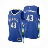 Maglia Milwaukee Bucks Thanasis Antetokounmpo #43 Citta 2022-23 Blu