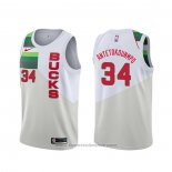 Maglia Milwaukee Bucks Giannis Antetokounmpo #34 Earned Bianco