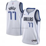 Maglia Bambino Dallas Mavericks Luka Doncic #77 Association 2021 Bianco