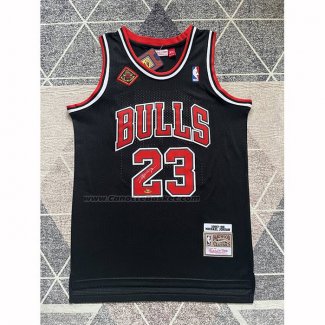 Maglia Chicago Bulls Michael Jordan No 23 Mitchell & Ness 1997-98 Nero Firmada