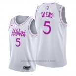 Maglia Minnesota Timberwolves Gorgui Dieng #5 Earned Bianco