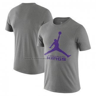 Maglia Manica Corta Sacramento Kings Essential Jumpman Grigio